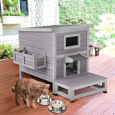 Concerned about the outdoor use, the roof is made of asphalt so that it can prevent your furry friend exposing to the heavy rain. . Aivituvin cat house